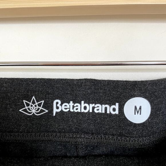 Betabrand Straight-Leg Classic Dress Pant Yoga Pants in Charcoal Size Medium - Picture 6 of 7